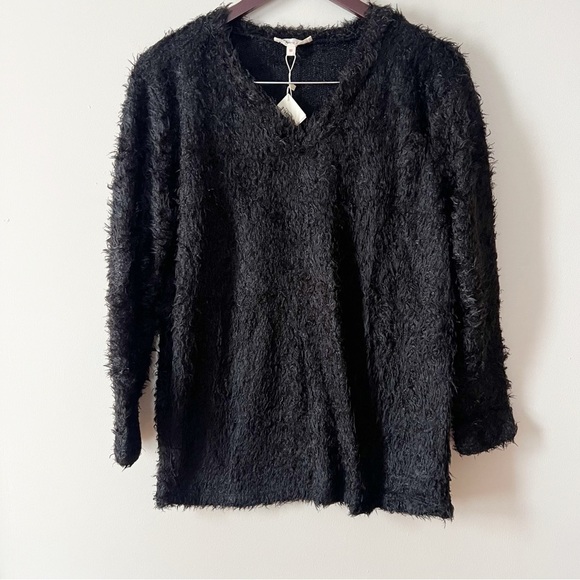 Koton Black Fuzzy Knit V-neck Pullover Sweater NEW Size Medium Cozy Fleece - Picture 1 of 11